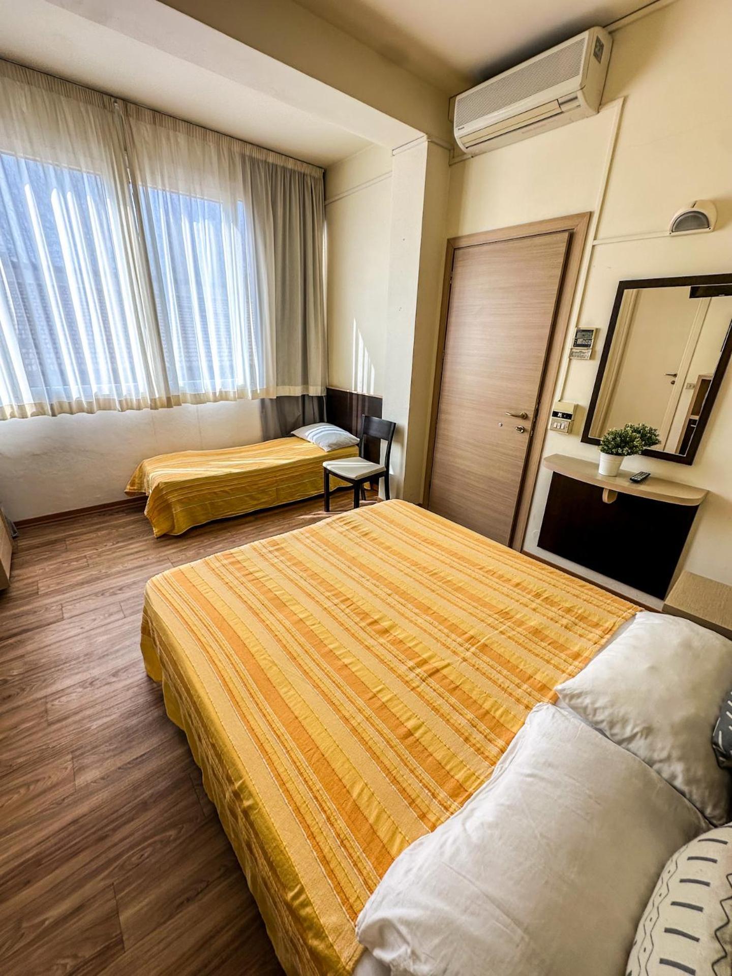 Hotel & Residence Parador Cesenatico Exteriör bild