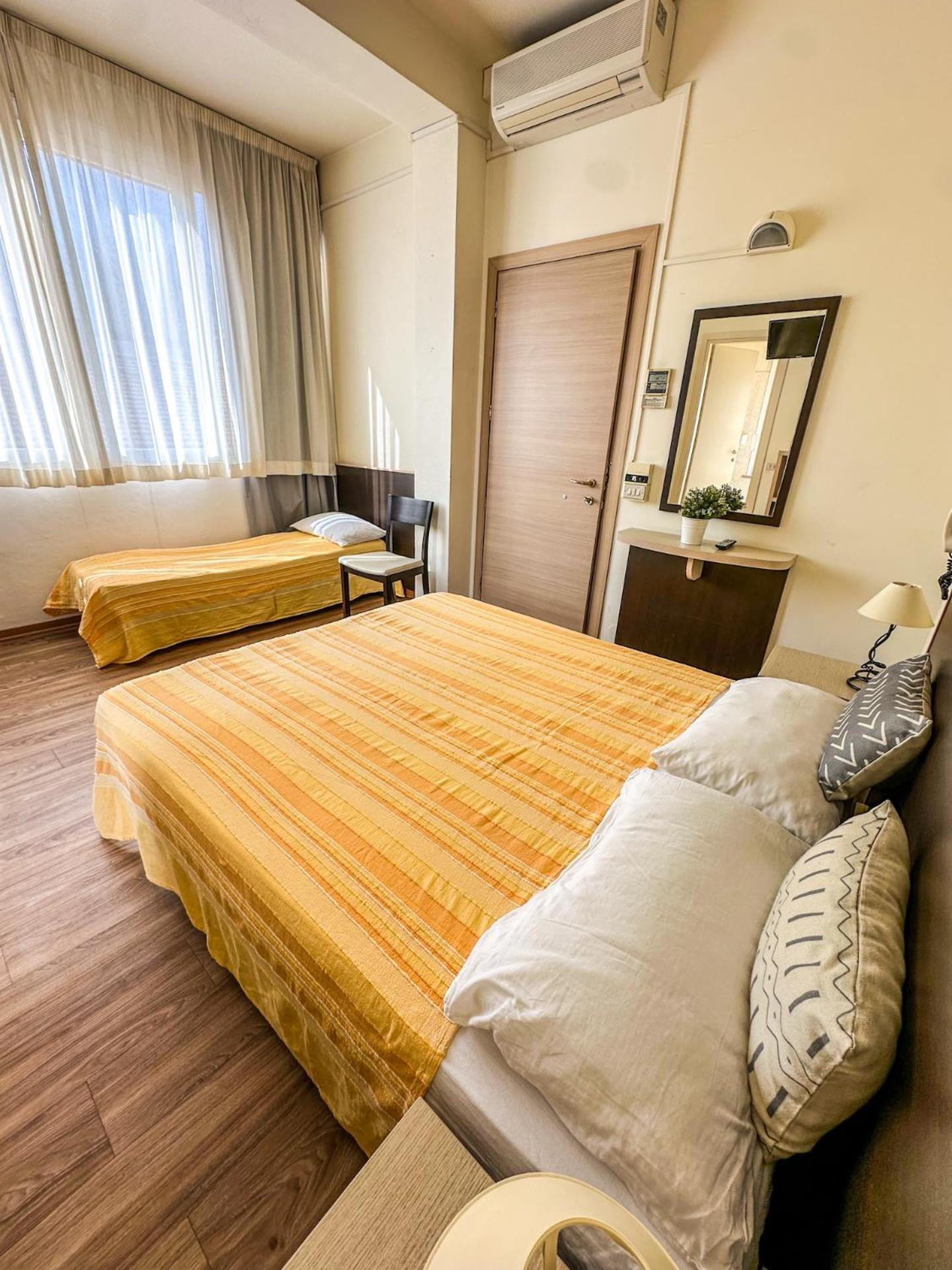 Hotel & Residence Parador Cesenatico Exteriör bild